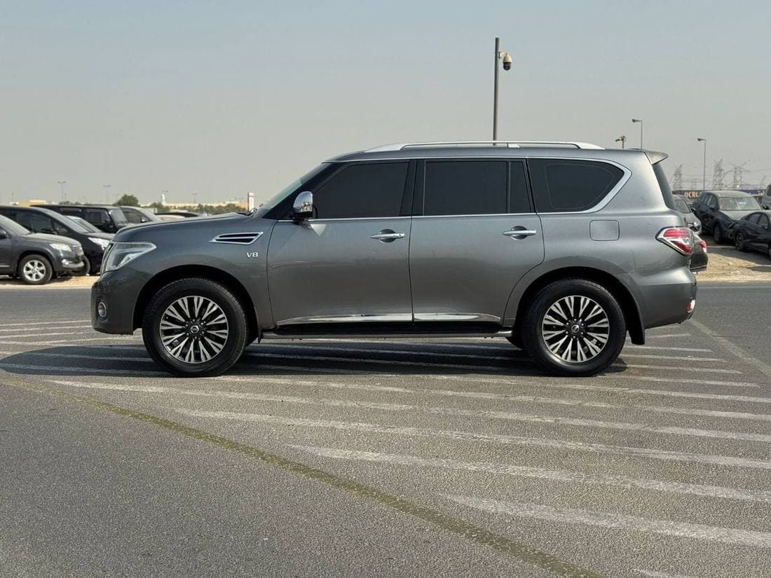 2014 Nissan Patrol SE PLATINUM CITY thumbnail 4