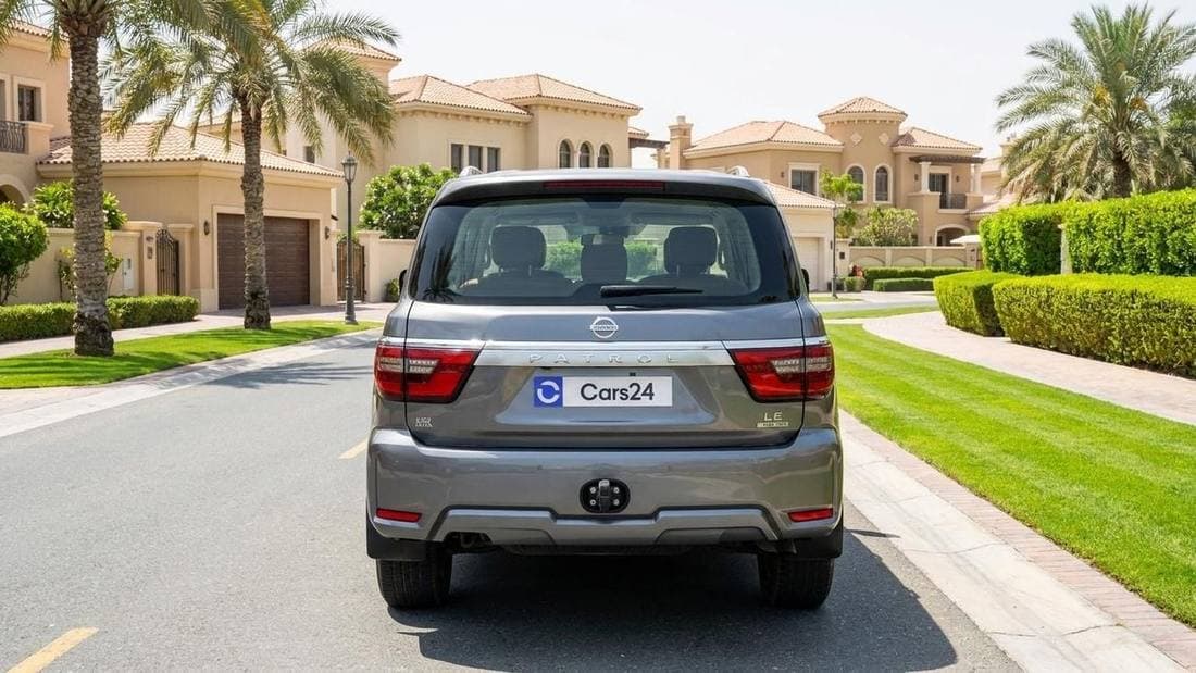 2024 Nissan Patrol LE T2 thumbnail 4