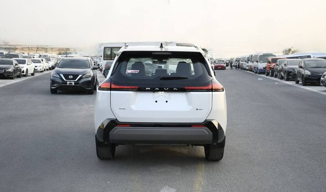 2026 Toyota RAV4 XSE HEV thumbnail 3