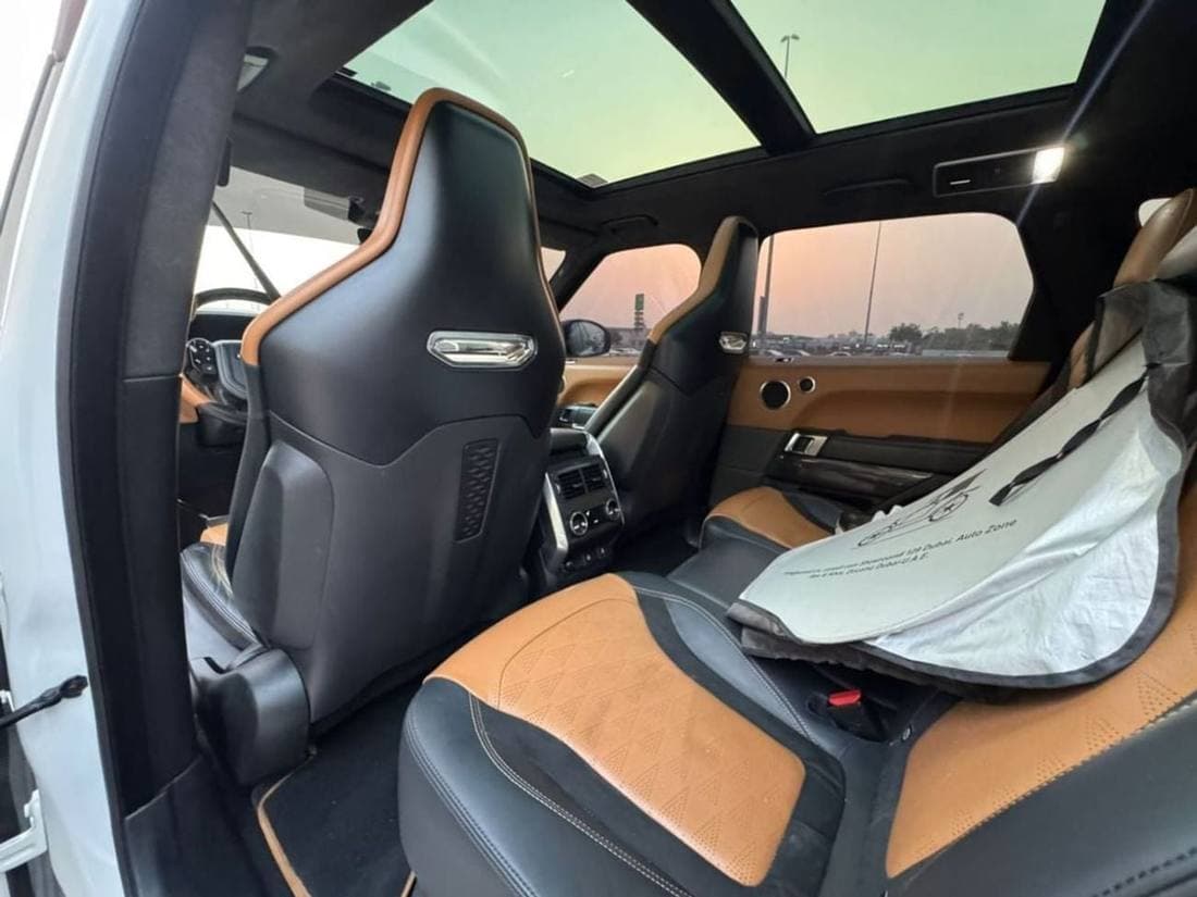 2019 Land Rover Range Rover Sport SVR thumbnail 4