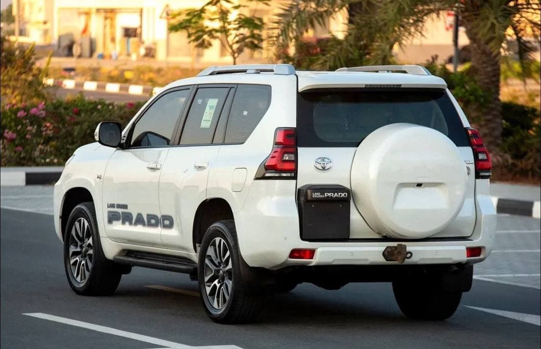 2022 Toyota Prado TX L thumbnail 4