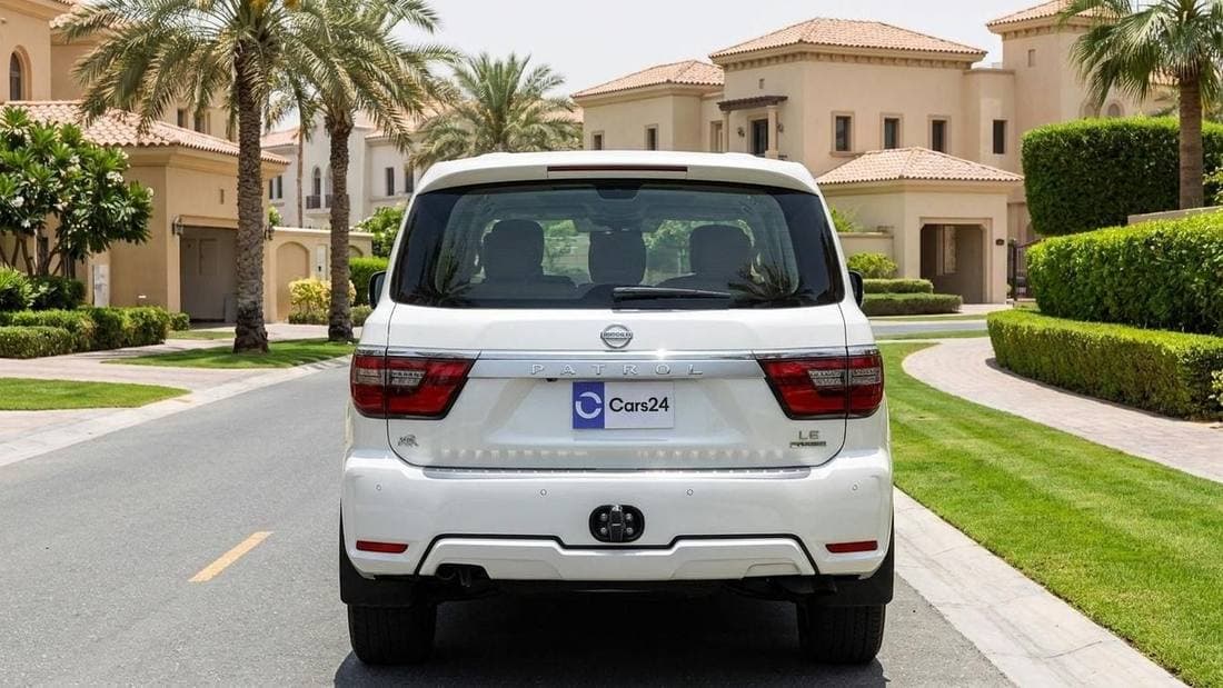 2024 Nissan Patrol LE T2 thumbnail 4