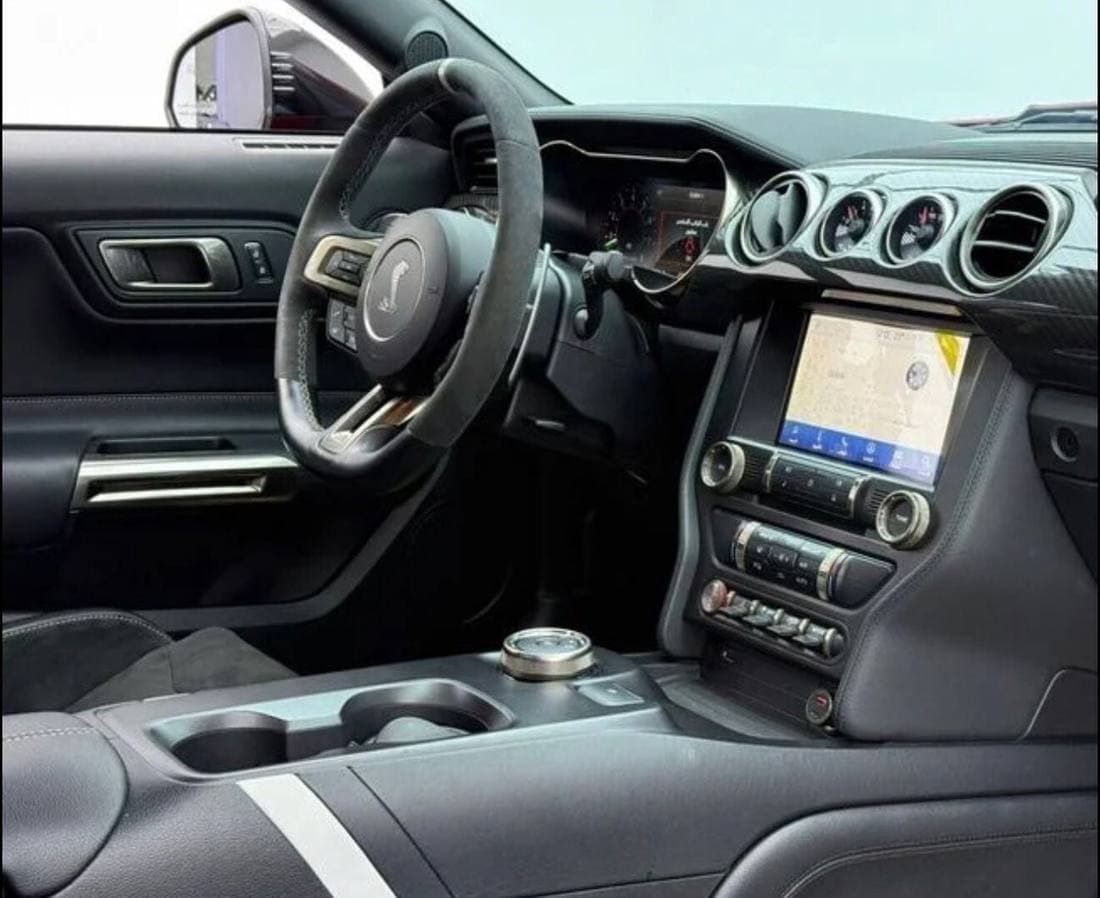 2020 Ford Mustang thumbnail 7