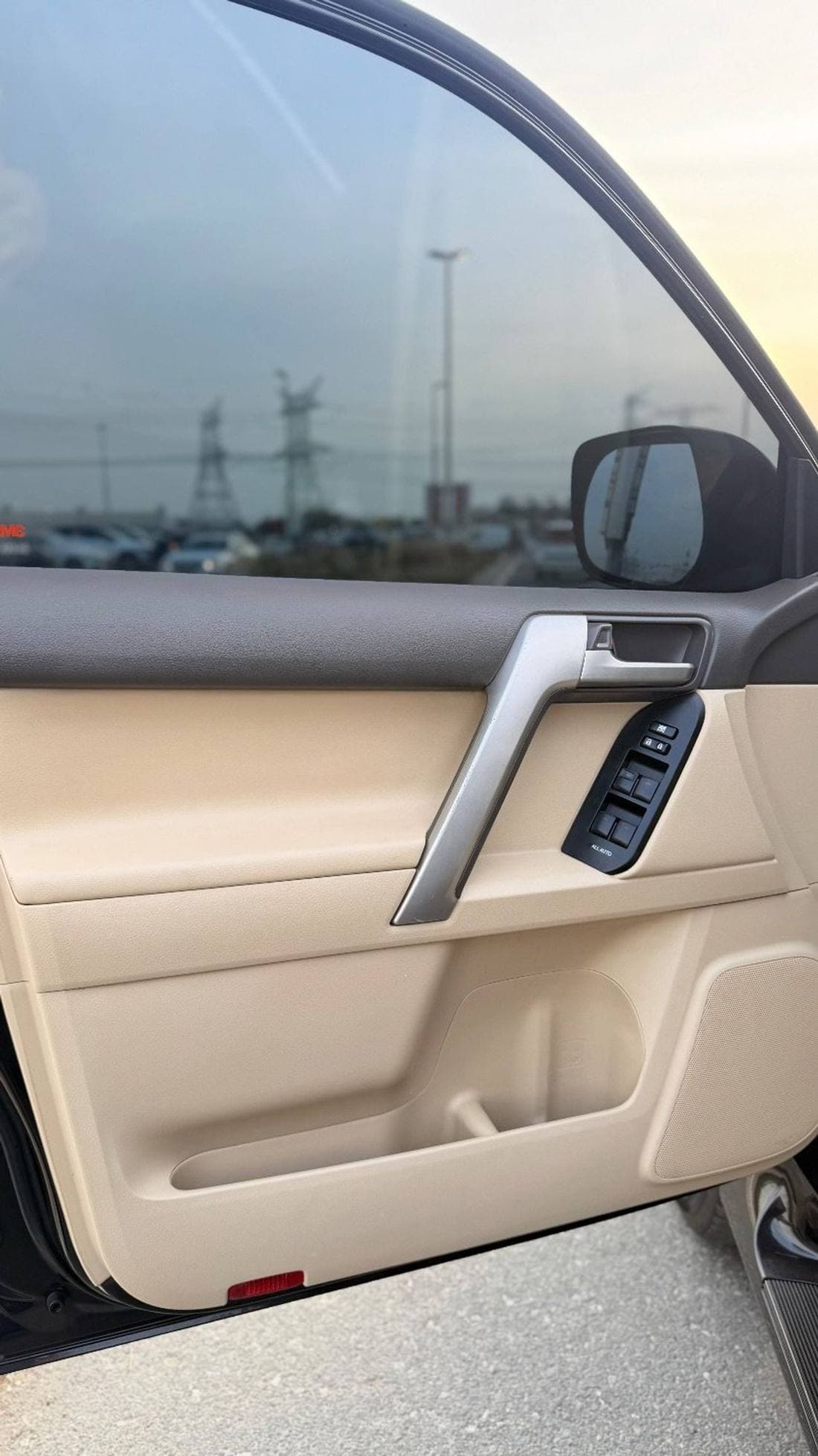 2020 Toyota Prado VXR thumbnail 7