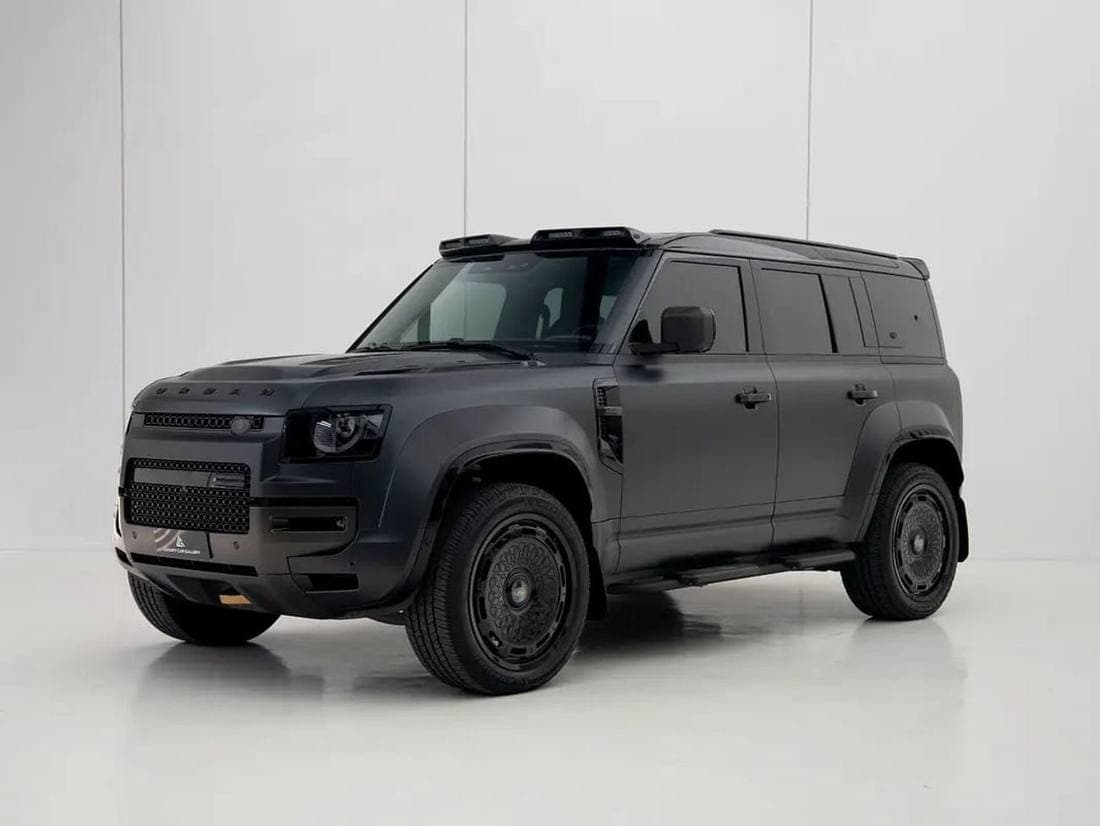 2025 Land Rover Defender thumbnail 2