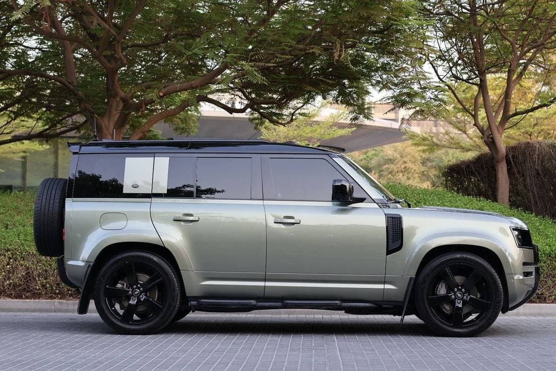 2020 Land Rover Defender thumbnail 8