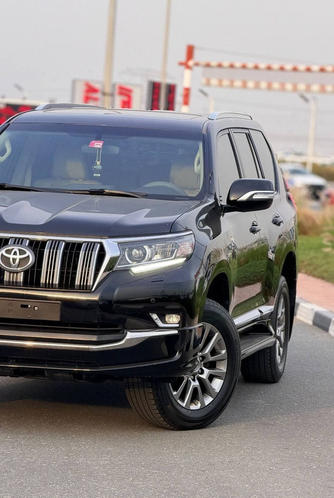 2020 Toyota Prado VXR thumbnail 6