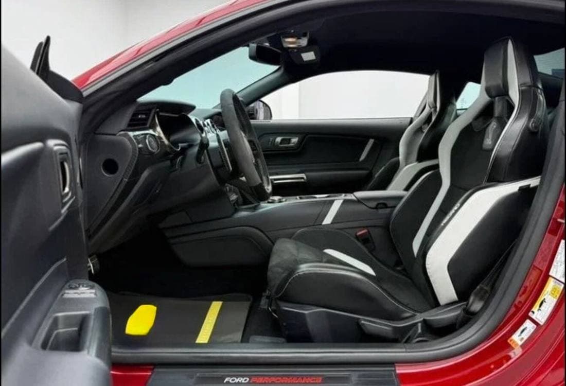 2020 Ford Mustang thumbnail 8