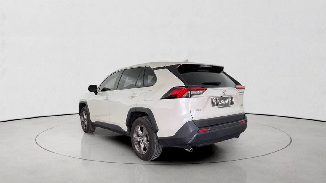 2022 Toyota RAV4 EXR thumbnail 4