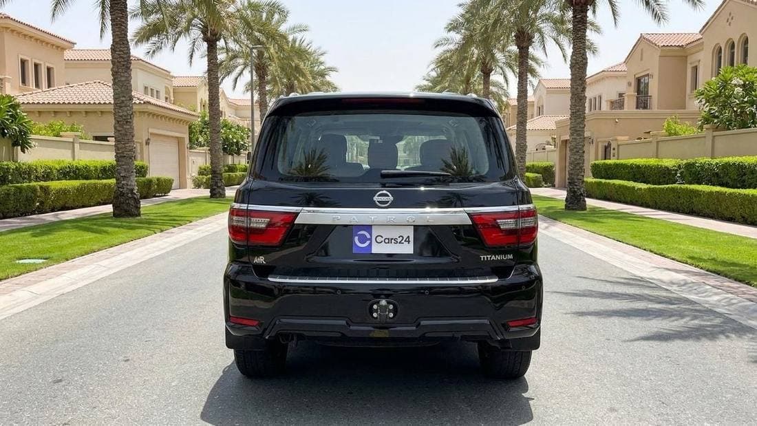 2024 Nissan Patrol SE TITANIUM thumbnail 4