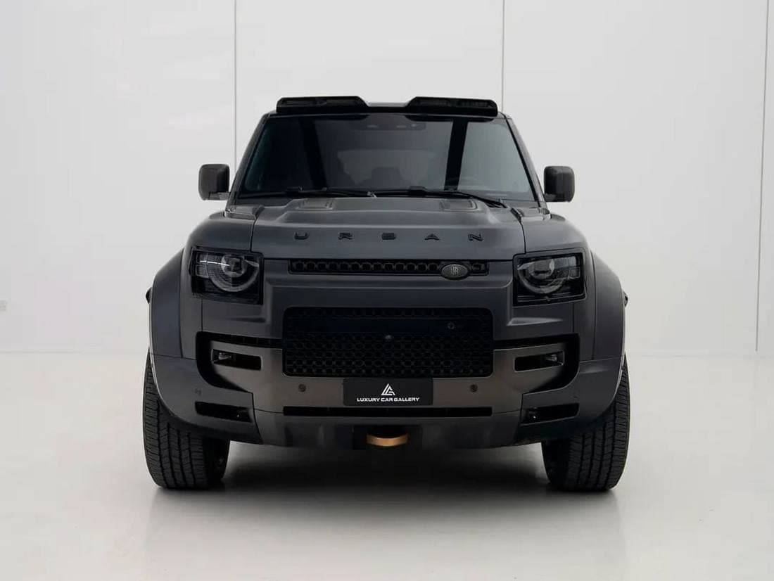 2025 Land Rover Defender thumbnail 8