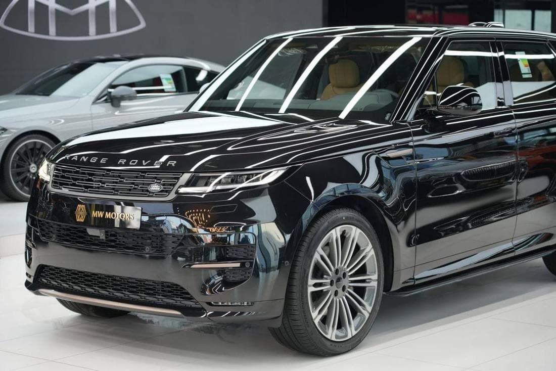 2026 Land Rover Range Rover Sport DYNAMIC SE P360 thumbnail 2