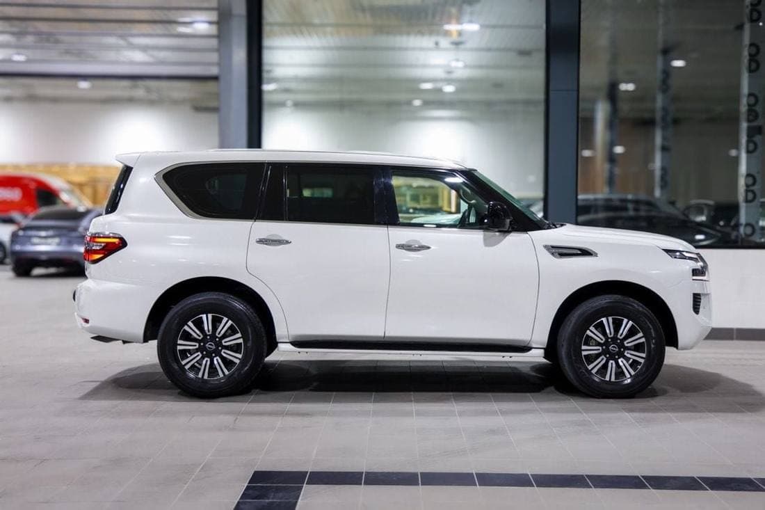 2024 Nissan Patrol XE thumbnail 7