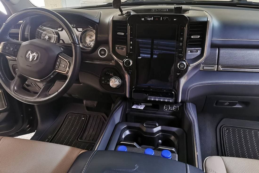 2020 RAM 1500 LIMITED thumbnail 5