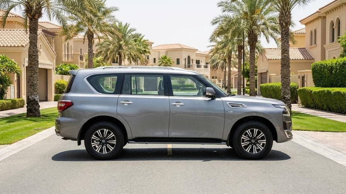 2024 Nissan Patrol LE T2 thumbnail 3