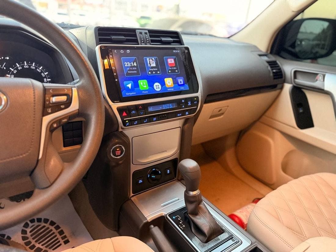 2019 Toyota Prado VXR thumbnail 8