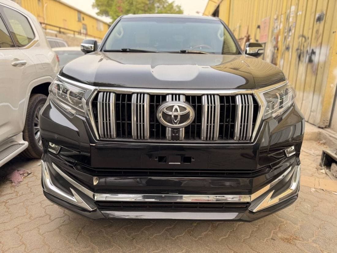 2016 Toyota Prado VXR thumbnail 2