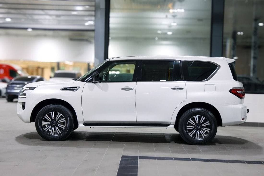 2024 Nissan Patrol XE thumbnail 5