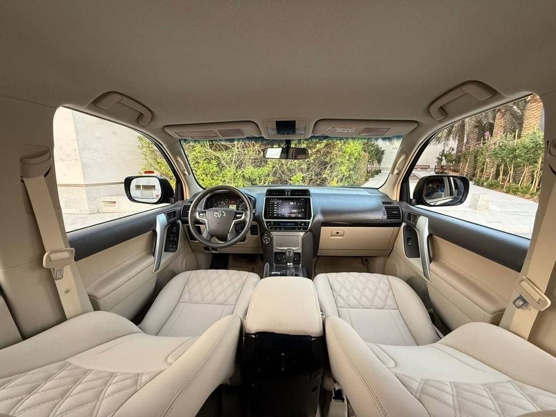 2020 Toyota Prado TX L thumbnail 8