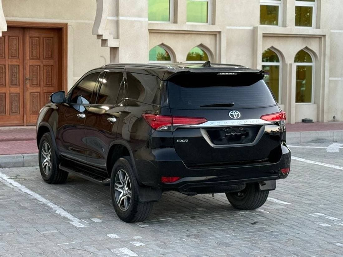 2020 Toyota Fortuner EXR thumbnail 6