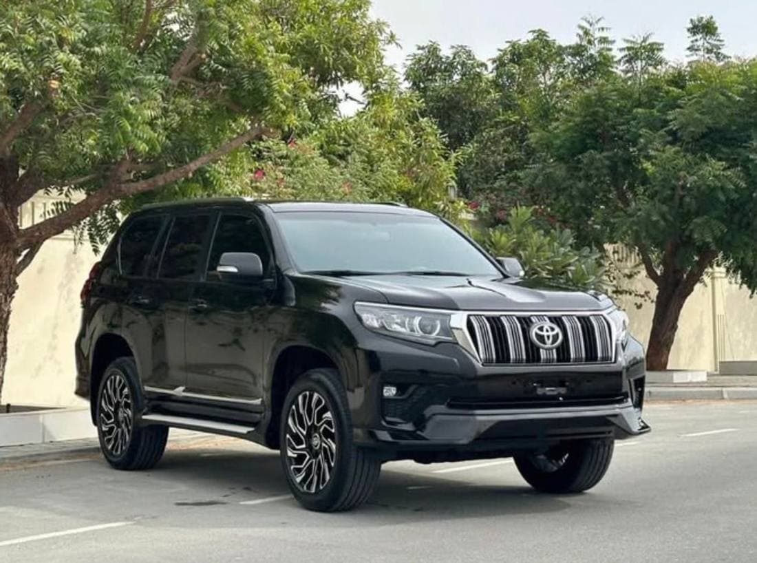 2023 Toyota Prado VXR thumbnail 2