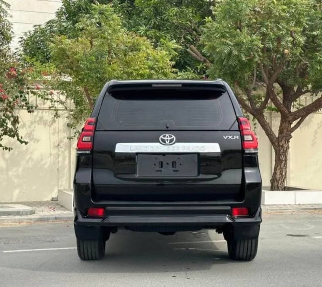 2023 Toyota Prado VXR thumbnail 7