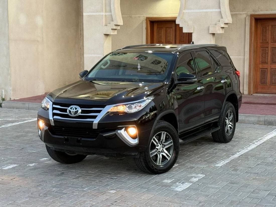 2020 Toyota Fortuner EXR thumbnail 3