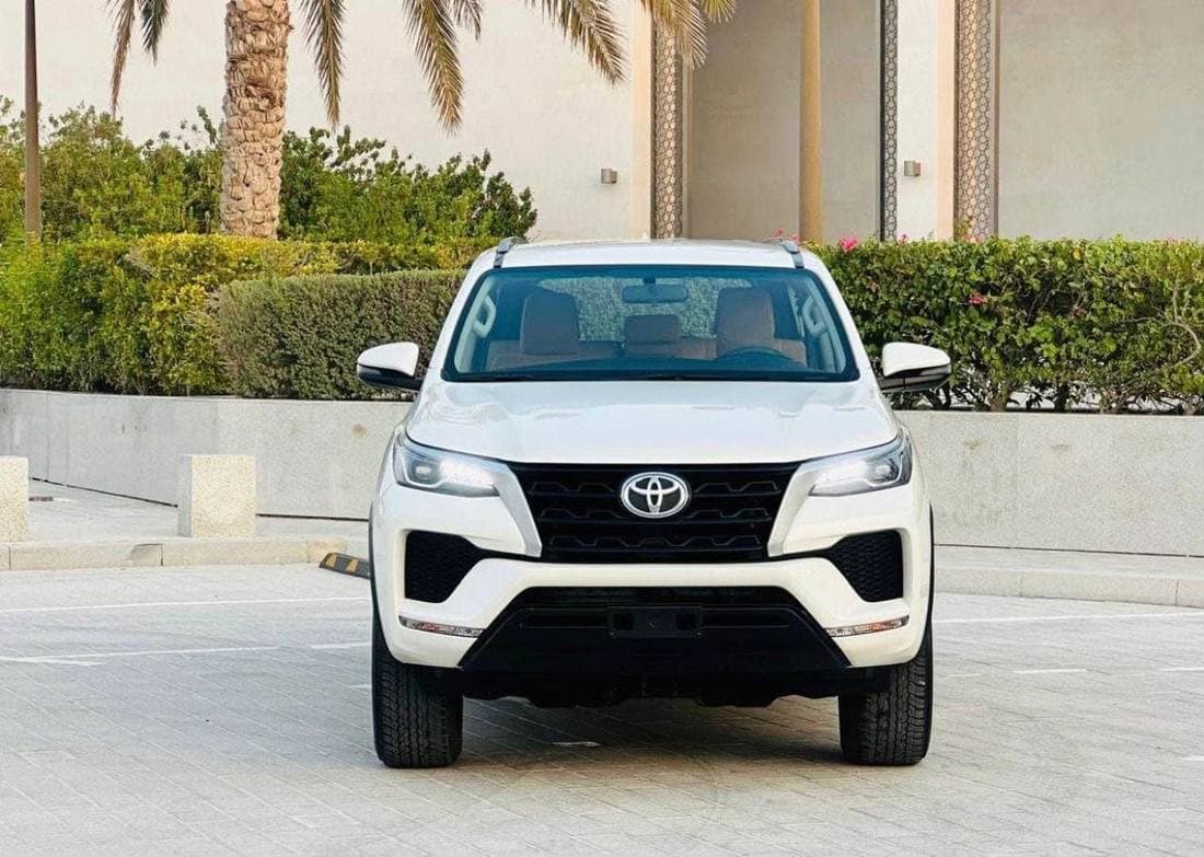2022 Toyota Fortuner EXR thumbnail 8