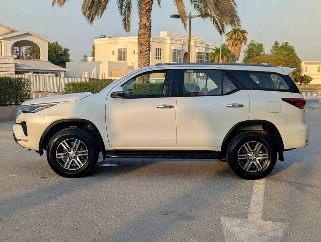 2022 Toyota Fortuner EXR thumbnail 7