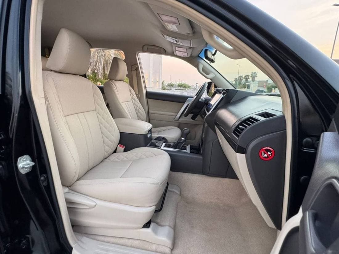 2018 Toyota Prado VXR thumbnail 7
