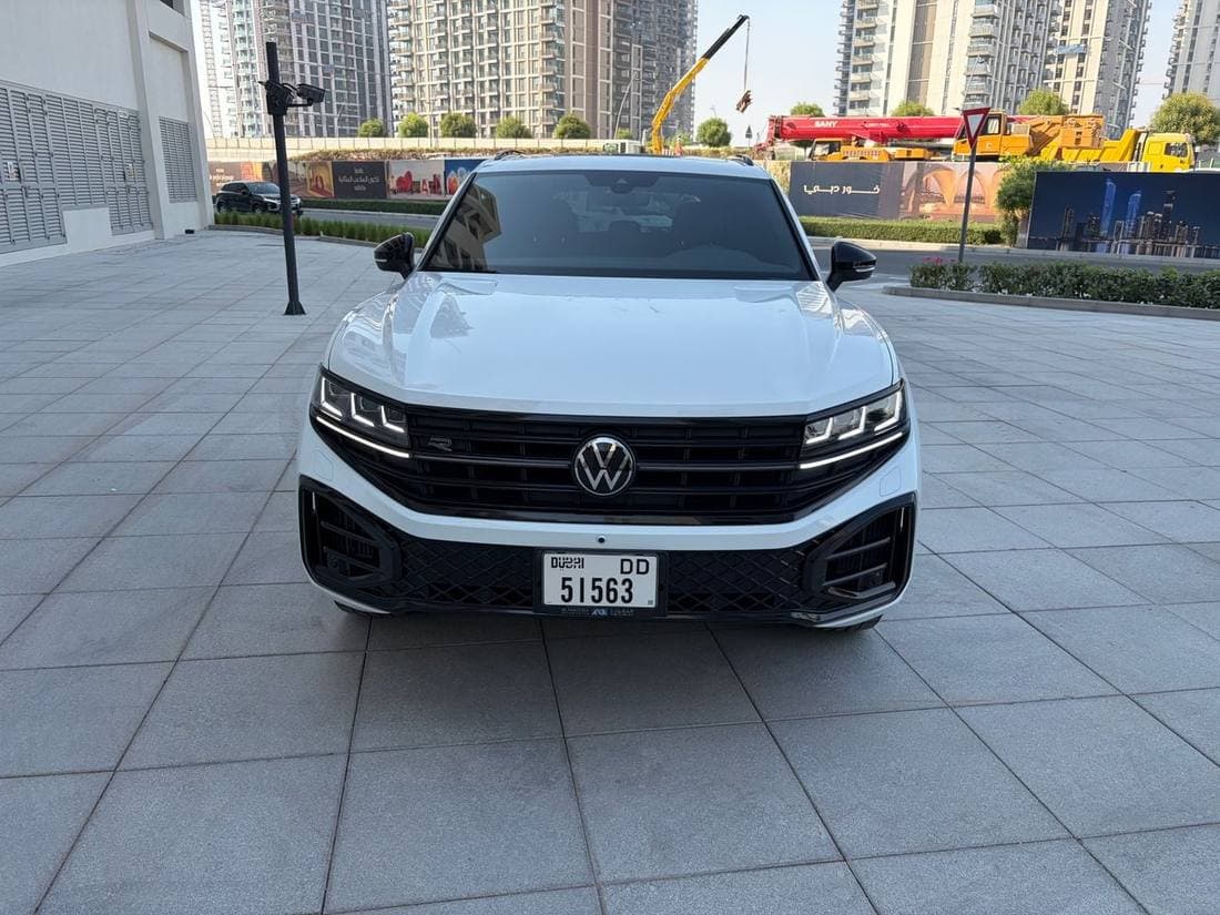 2025 Volkswagen Touareg R LINE thumbnail 2
