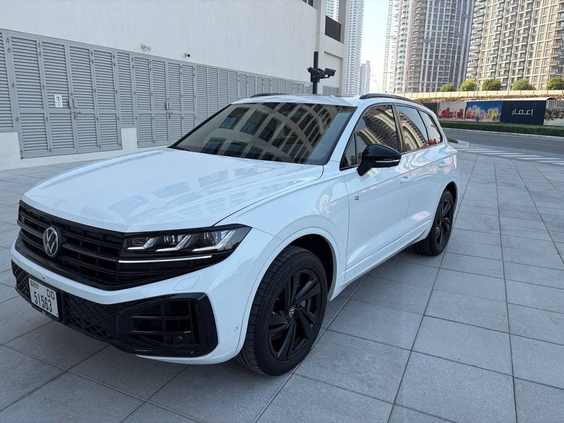 2025 Volkswagen Touareg R LINE