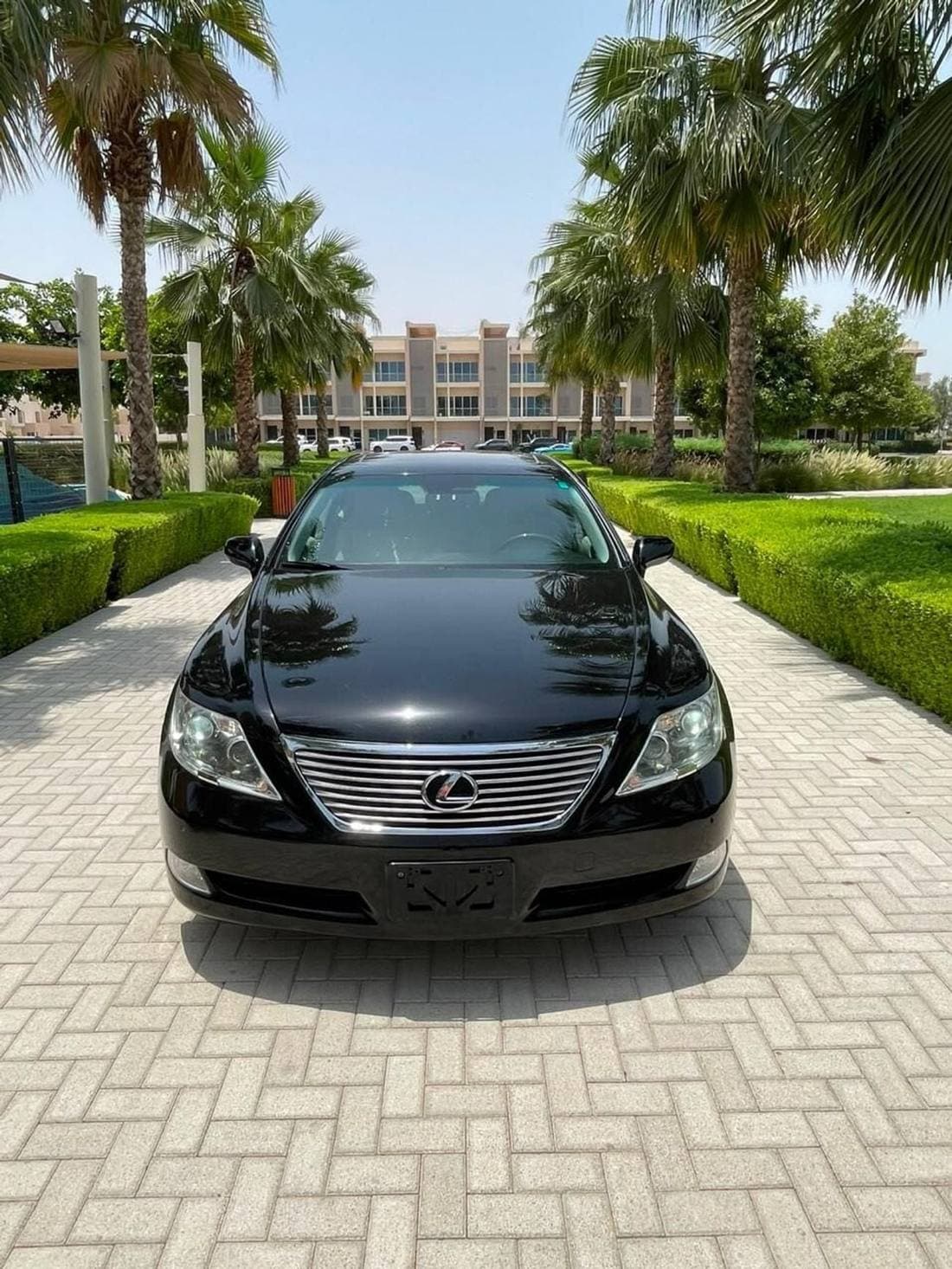 2007 Lexus LS460 PREMIER SWB thumbnail 2