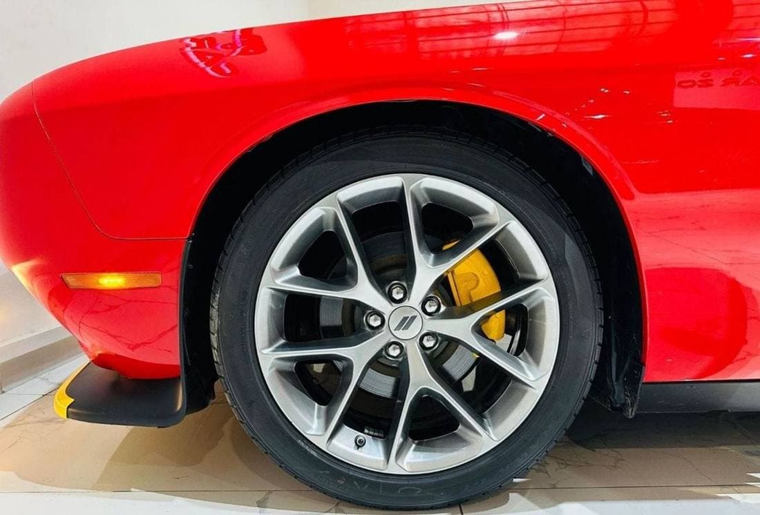 2022 Dodge Challenger GT thumbnail 3