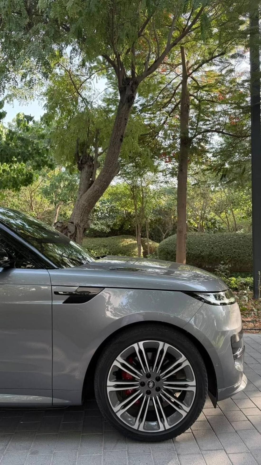 2024 Land Rover Range Rover Sport DYNAMIC HSE P400 thumbnail 3