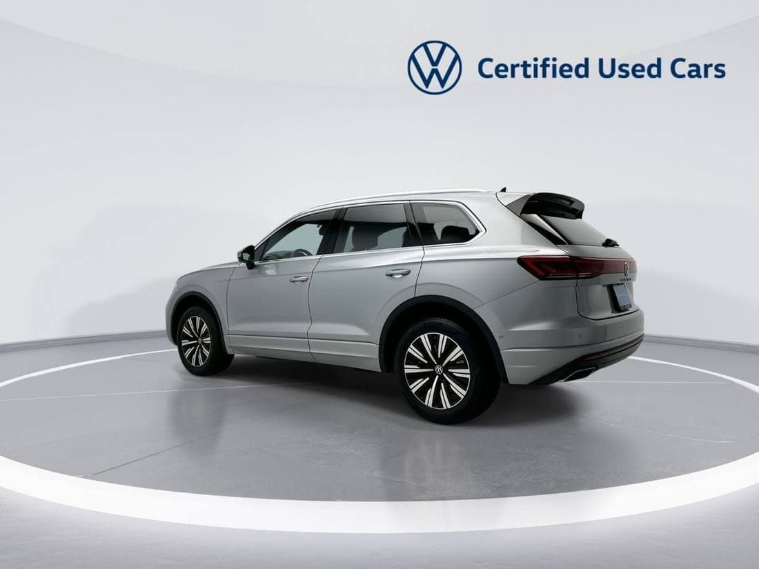 2025 Volkswagen Touareg ELEGANCE thumbnail 2