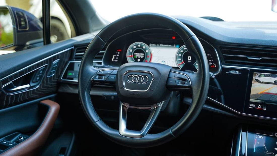2022 Audi Q7 55 TFSI S LINE LUXURY thumbnail 5