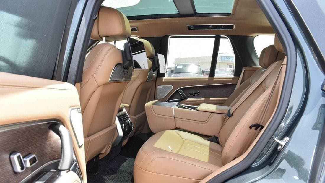 2023 Land Rover Range Rover AUTOBIOGRAPHY P530 thumbnail 7
