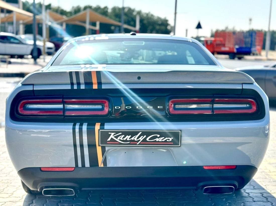 2021 Dodge Challenger R/T thumbnail 6