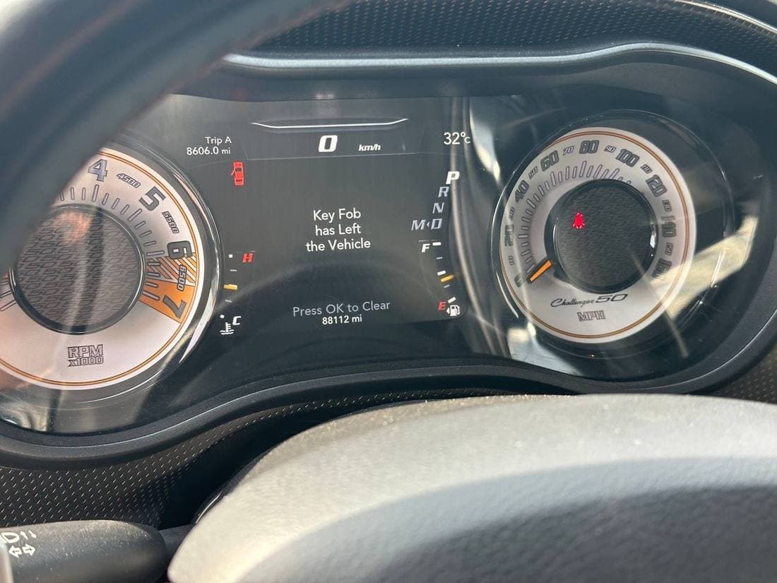 2020 Dodge Challenger SXT thumbnail 5