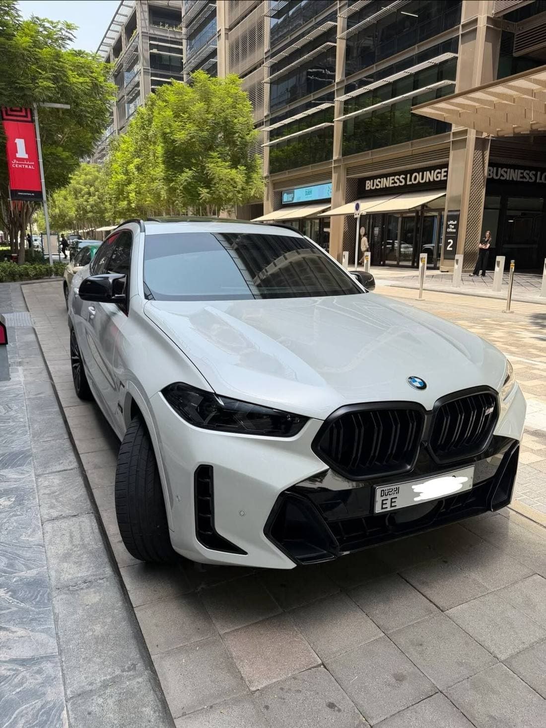 2025 BMW X6 M60i LUXURY thumbnail 2