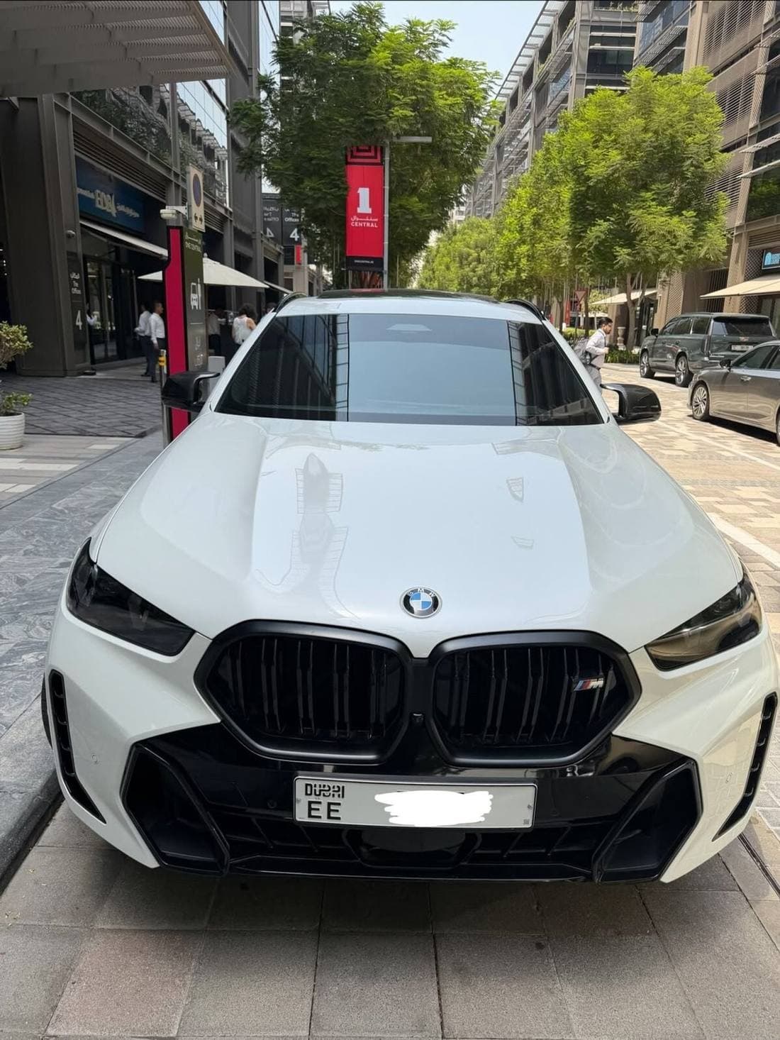 2025 BMW X6 M60i LUXURY thumbnail 6