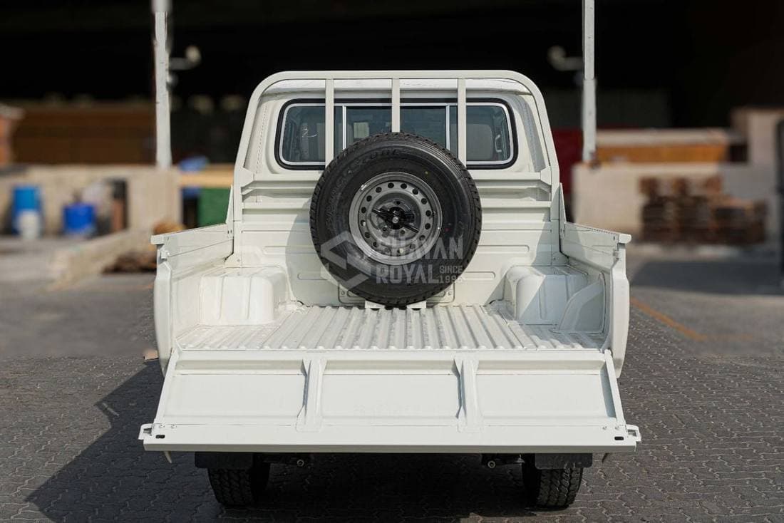 2026 Toyota Land Cruiser Pick Up LC79 thumbnail 7