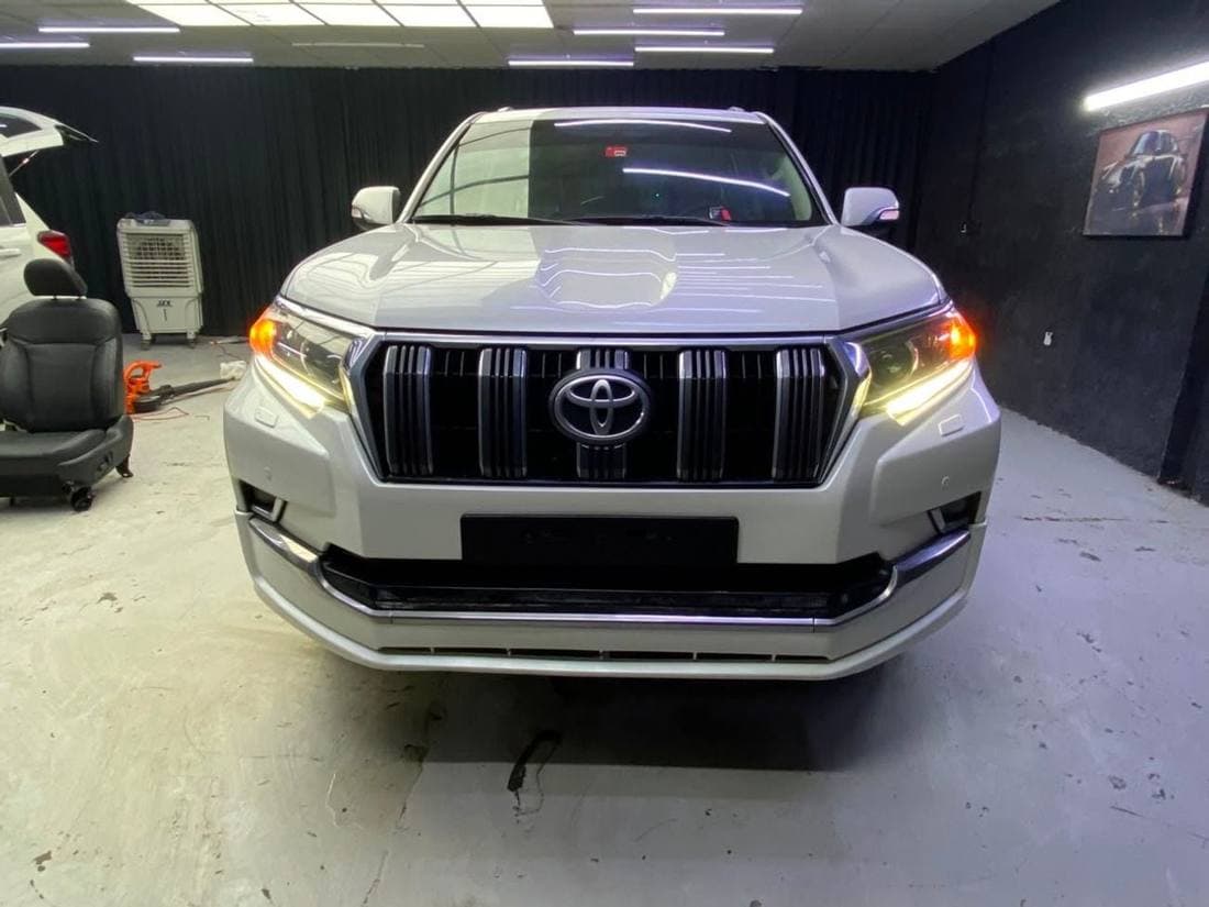 2020 Toyota Prado VXR thumbnail 3