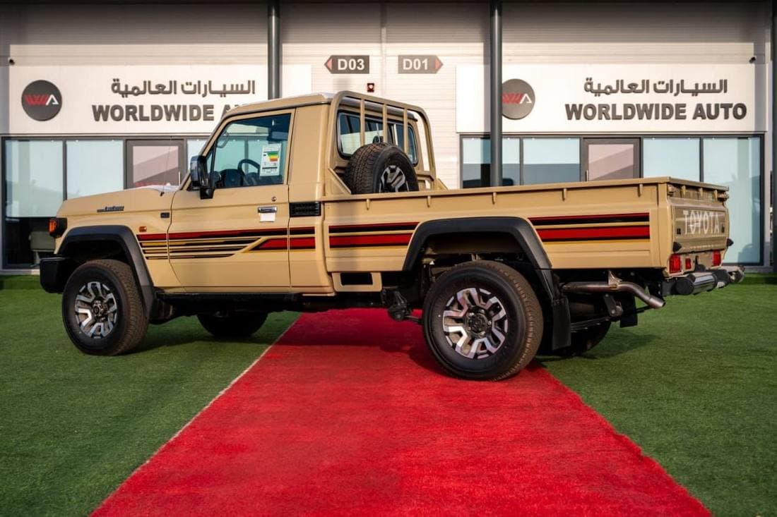 2025 Toyota Land Cruiser Pick Up Z1 thumbnail 7