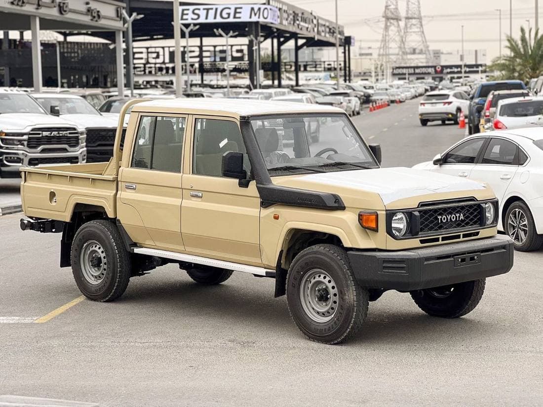 2026 Toyota Land Cruiser Pick Up thumbnail 3