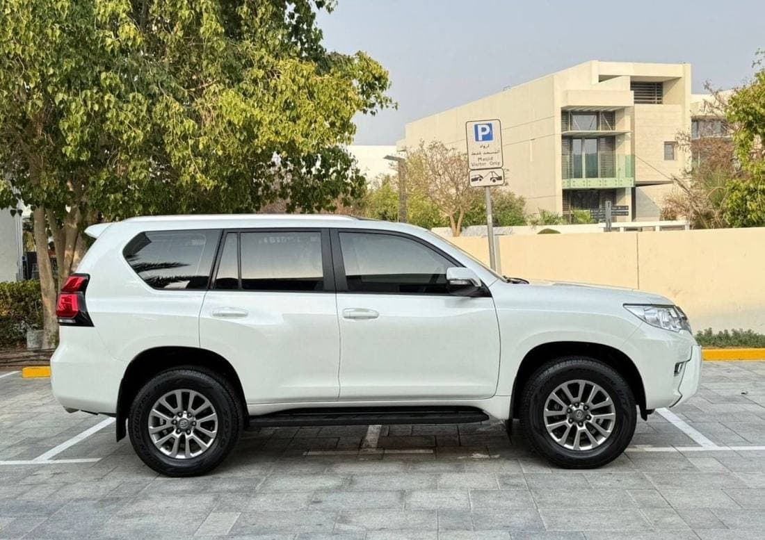 2020 Toyota Prado VXR thumbnail 5