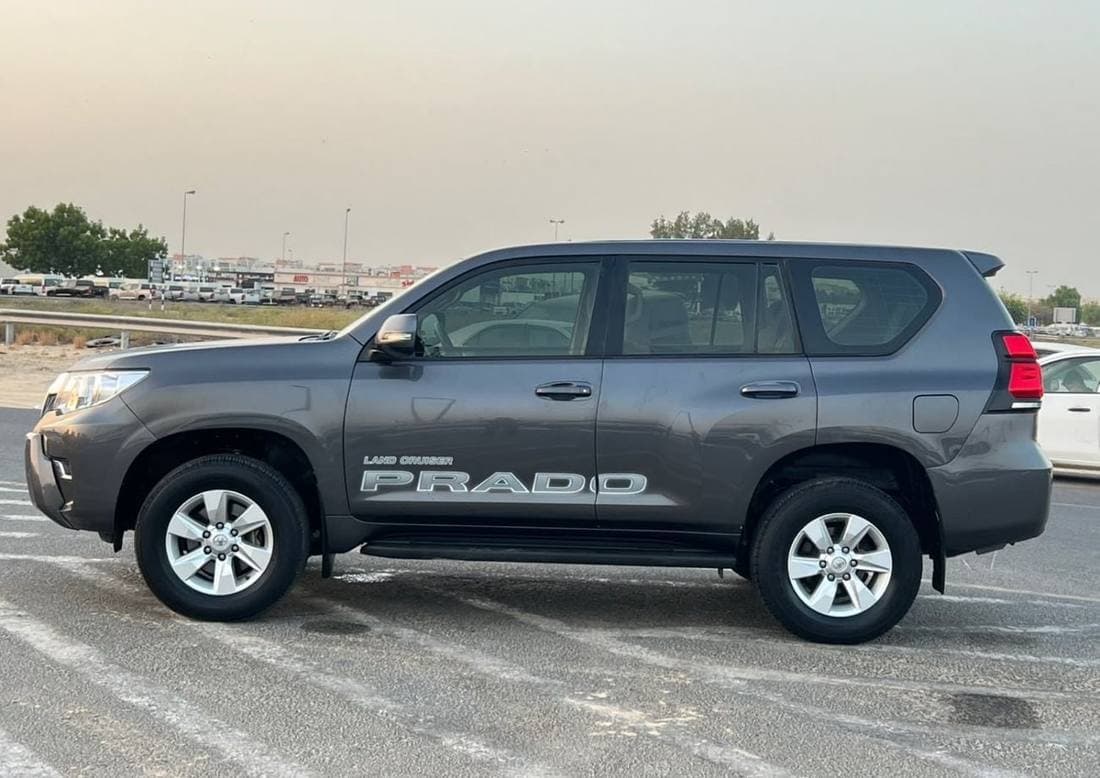 2022 Toyota Prado TX L thumbnail 8