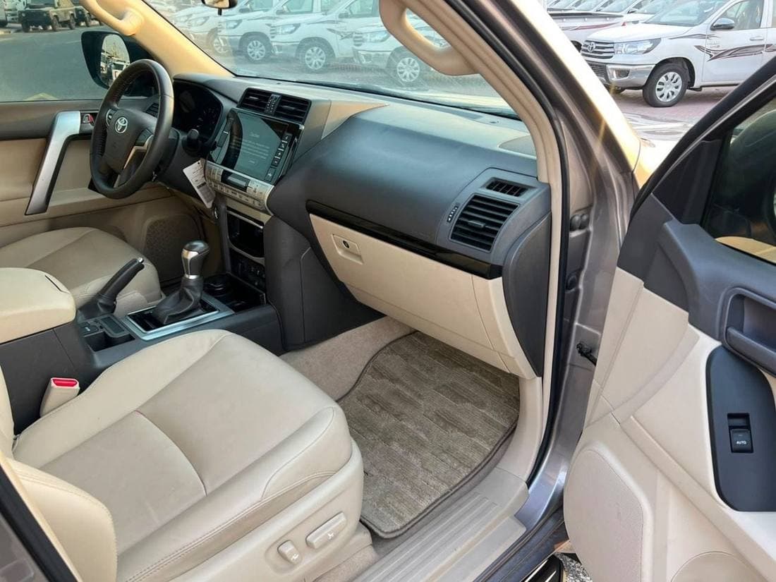 2022 Toyota Prado thumbnail 7