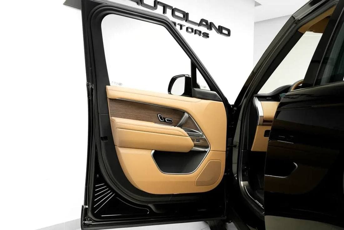 2026 Land Rover Range Rover HSE P530 thumbnail 7